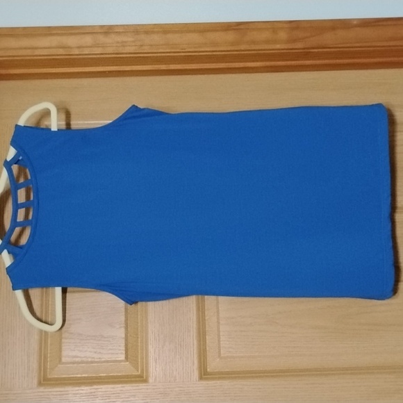 🔴3/$25 Liz Claiborne Royal Blue Cutout Tank Top - Picture 5 of 5